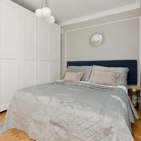 Appartement In The Centre Of By Renters Varsovie