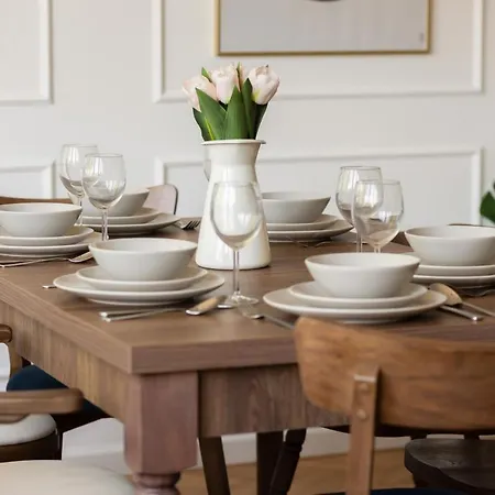 Appartement In The Centre Of By Renters